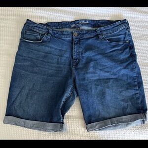 Universal Thread Denim Shorts Size 22wr